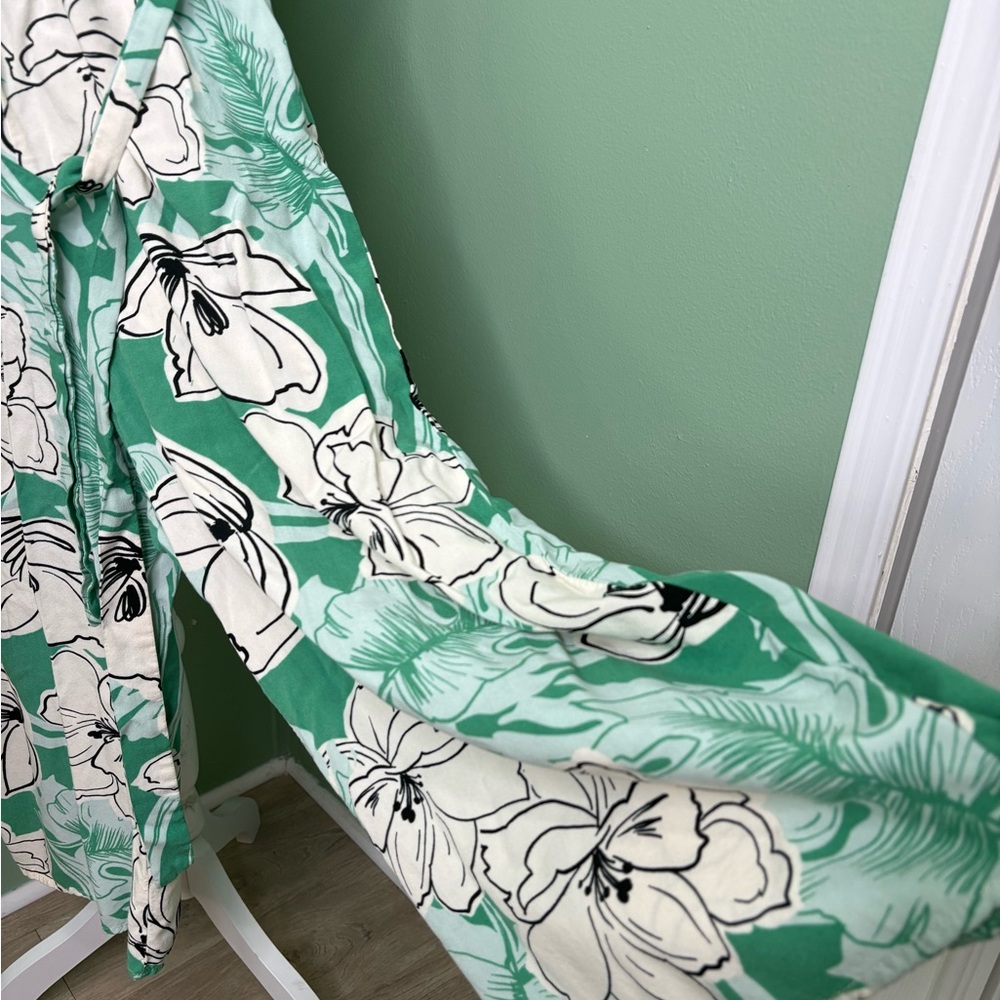 Luxology Teal Floral Jumpsuit - Picture 5 of 10